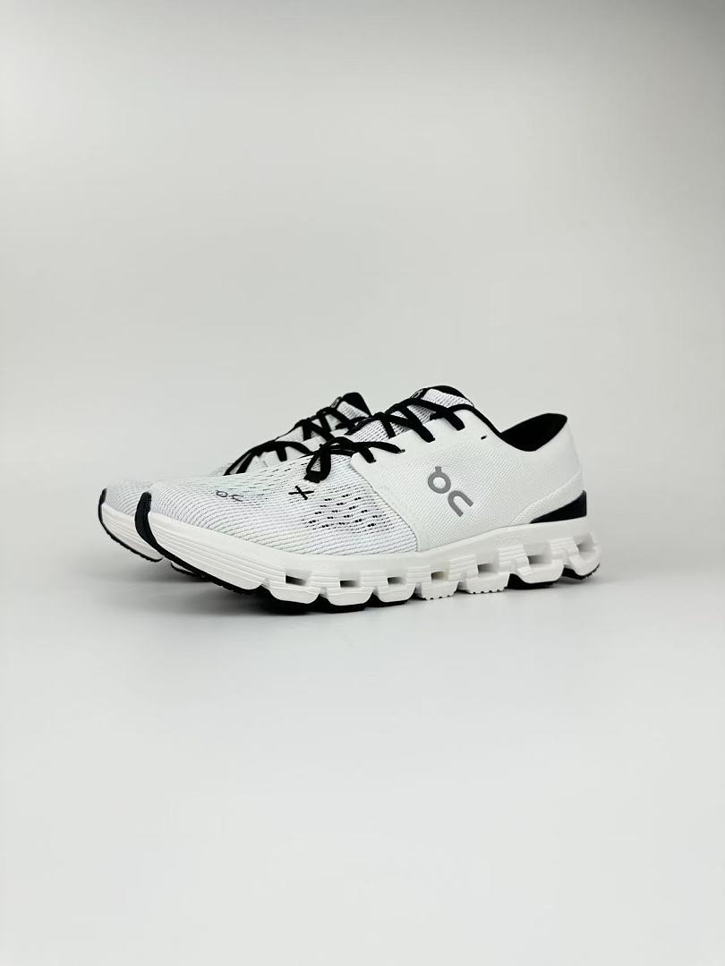 ON Cloudsurfer 7 Road Running Shoes  Responsive Cushioning