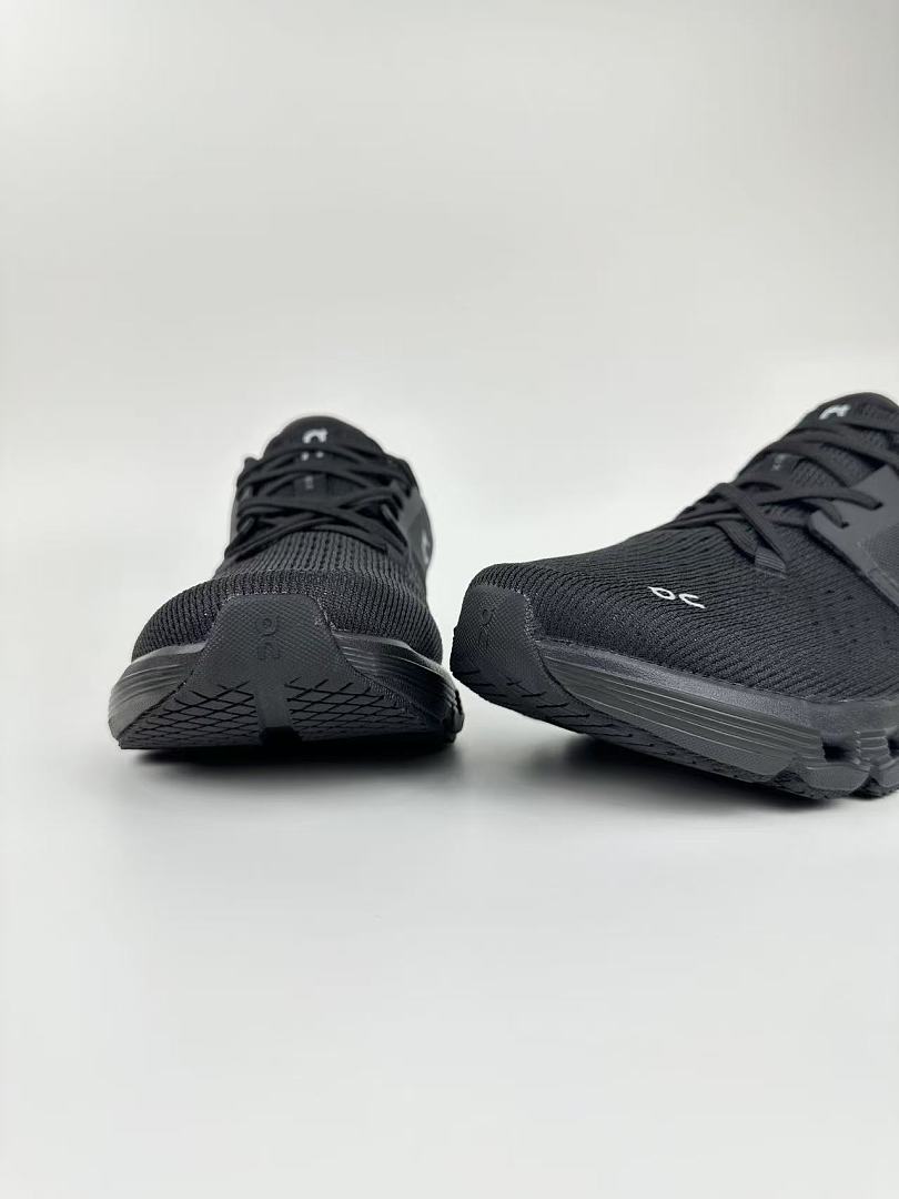ON Cloud X 3 Cross Training Shoes  Gym to Road Versatility