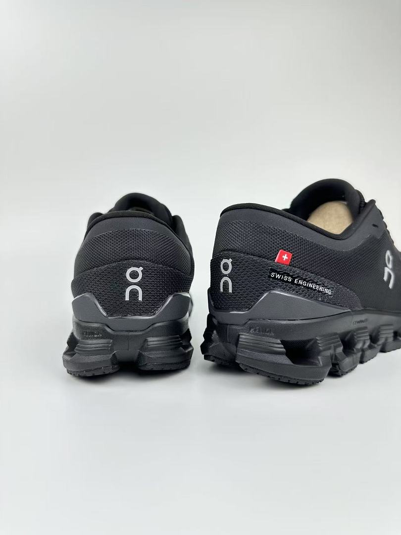 ON Cloud X 3 Cross Training Shoes  Gym to Road Versatility