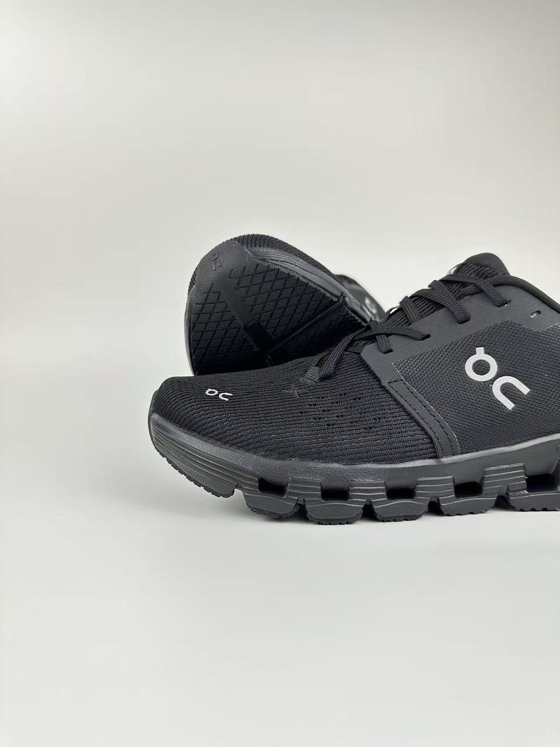 ON Cloud X 3 Cross Training Shoes  Gym to Road Versatility