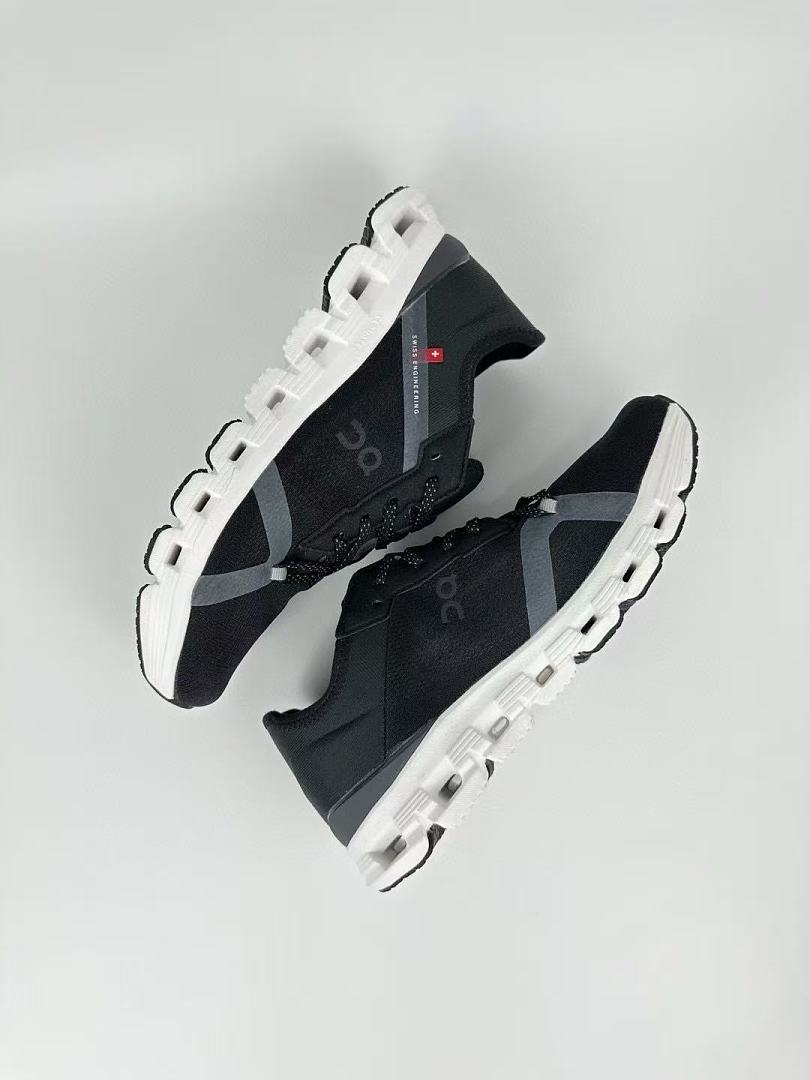 ON Cloud X 3 Cross-Training Shoes