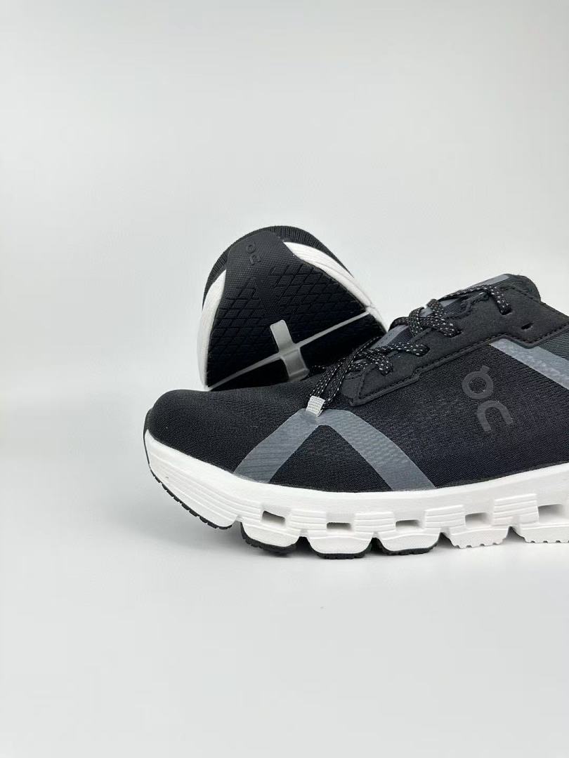 ON Cloud X 3 Cross-Training Shoes