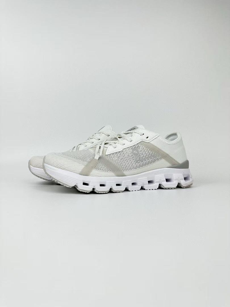 ON Cloud X 3 Cross-Training Shoes