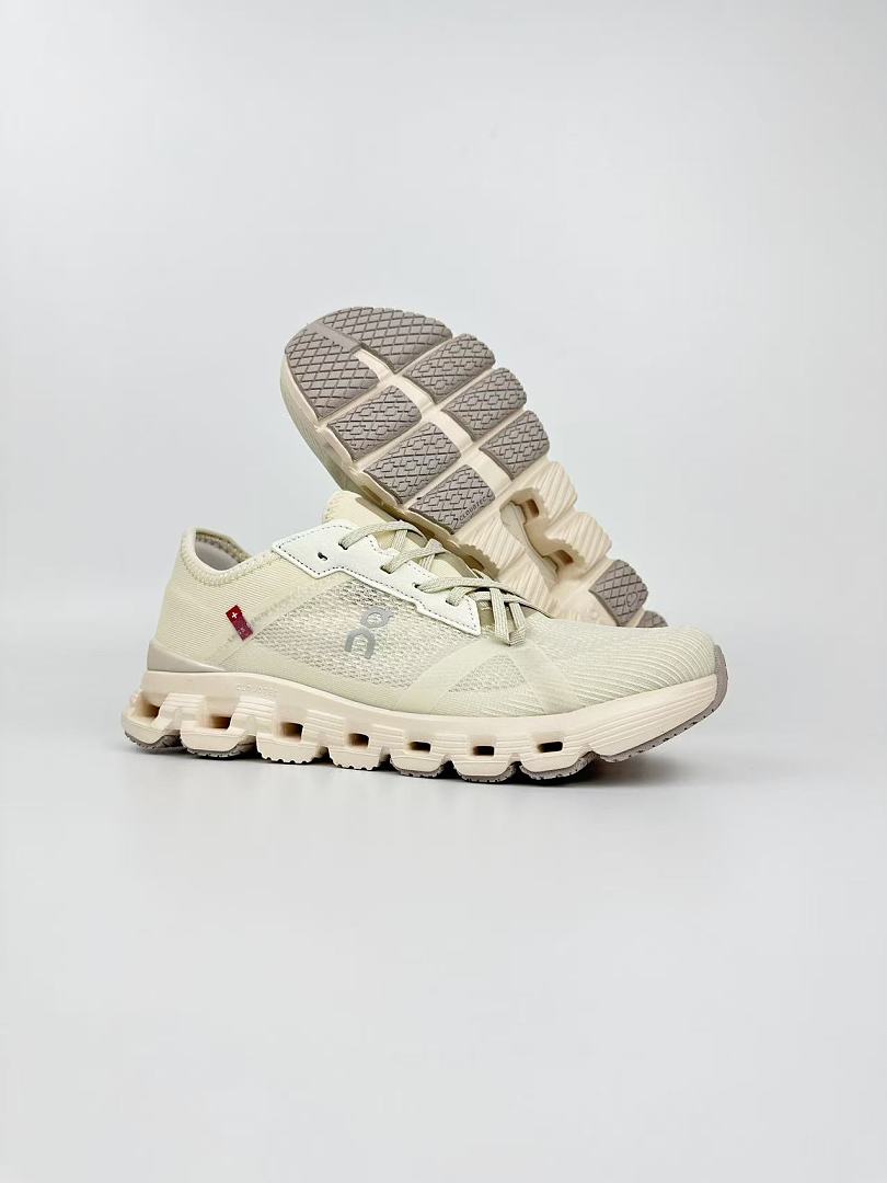 ON Cloud X 3 Cross-Training Shoes