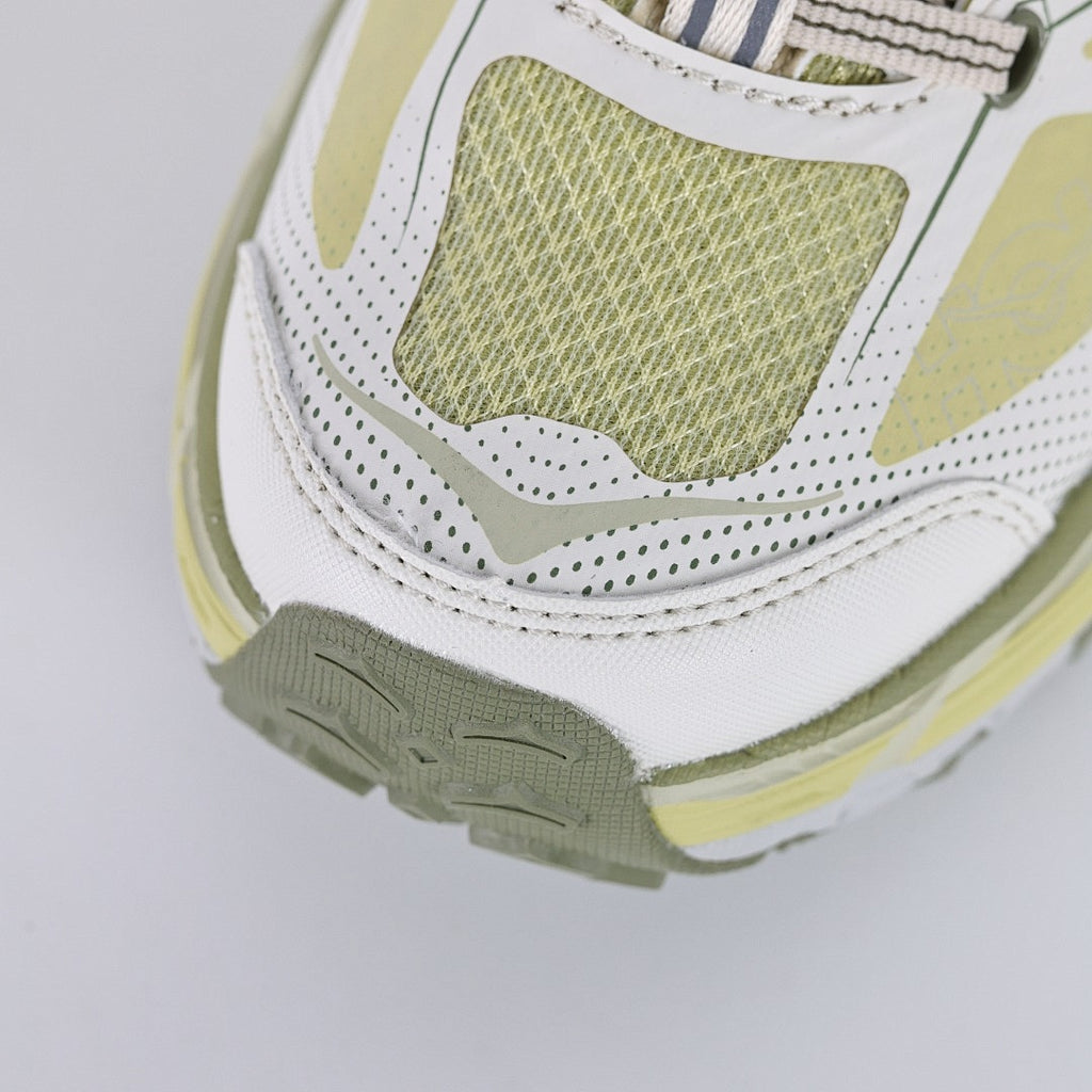 HOKA Bondi 8 Maximum Cushion Road Running Shoes