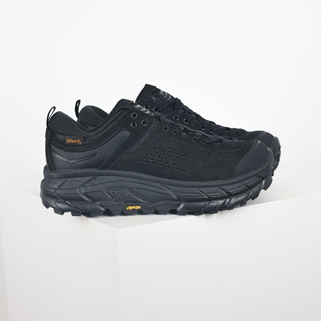 HOKA Clifton LS Premium Leather Lifestyle Sneakers
